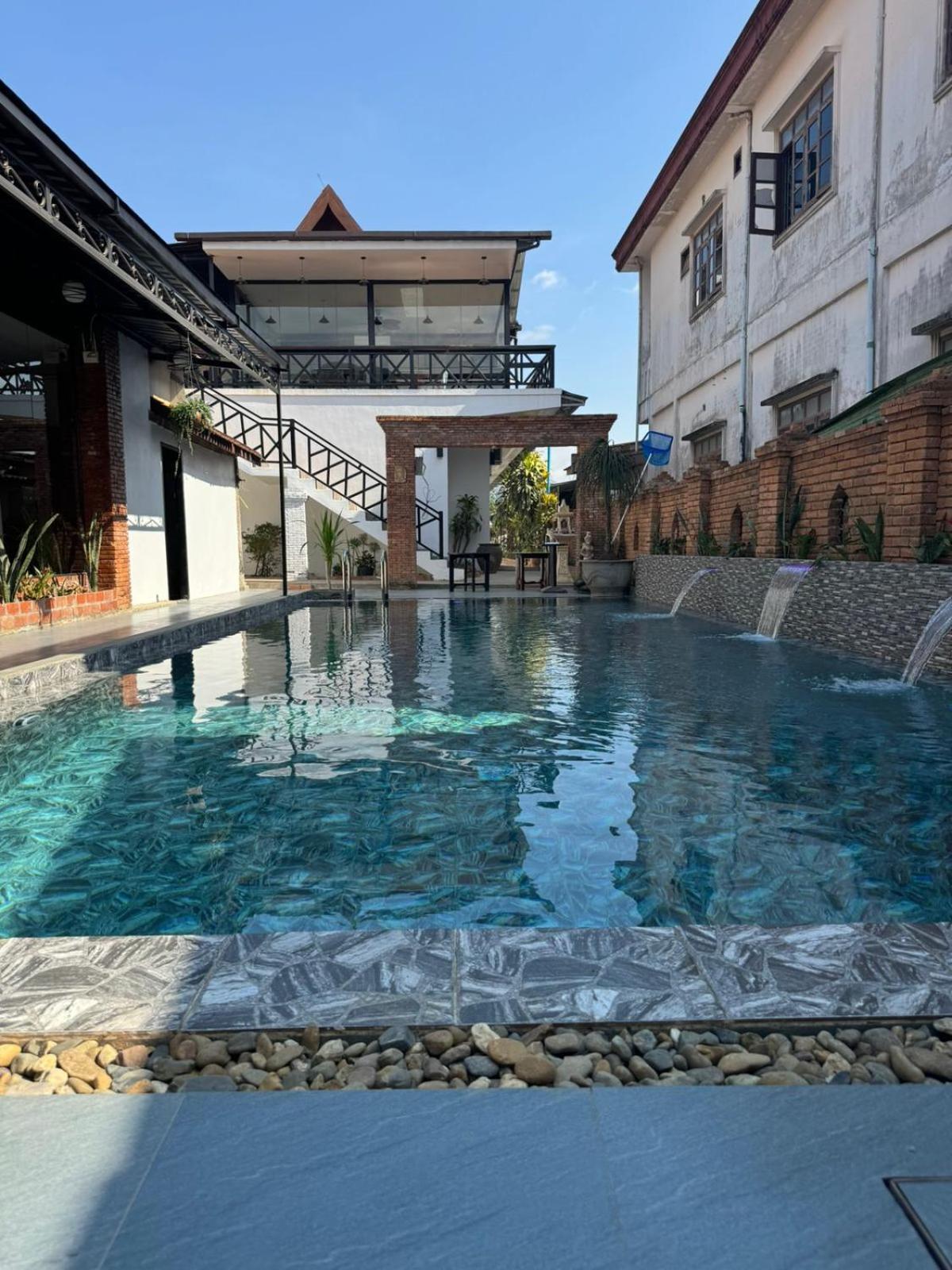 Win Hotel Vang Vieng Exterior foto