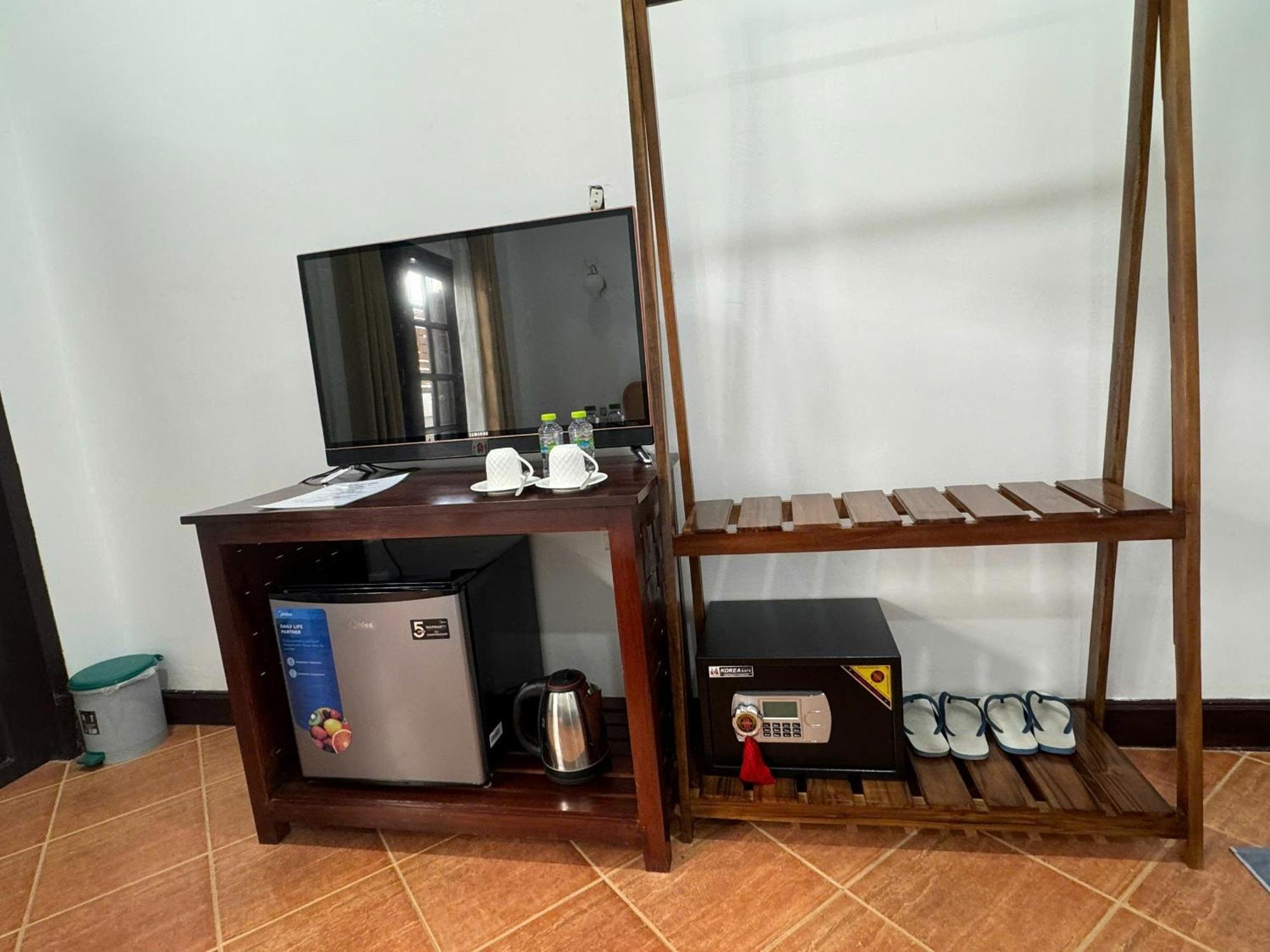 Win Hotel Vang Vieng Exterior foto