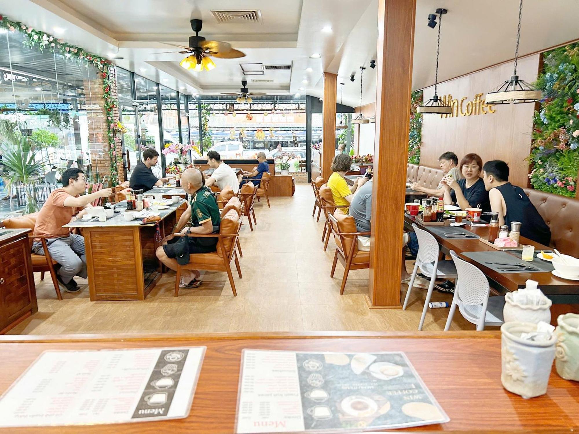 Win Hotel Vang Vieng Exterior foto